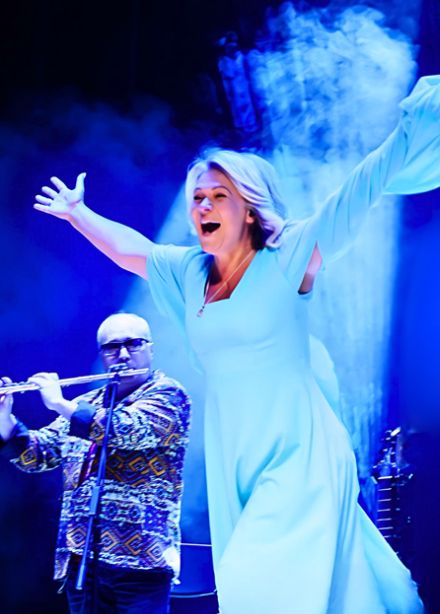 Антон и Виктория Макарские