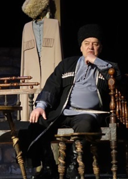 Богатый дом